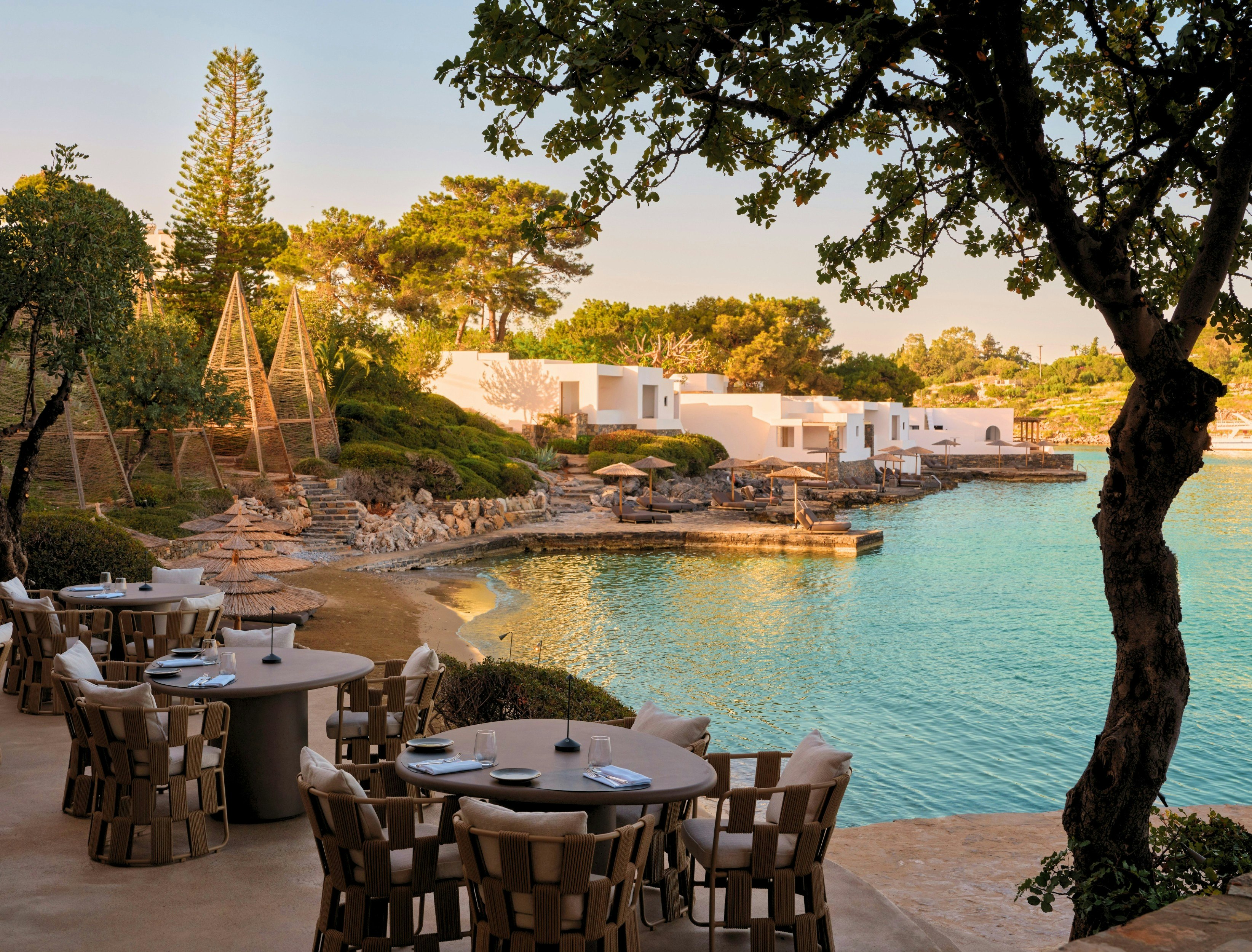 Minos Beach Art Hotel 58/63