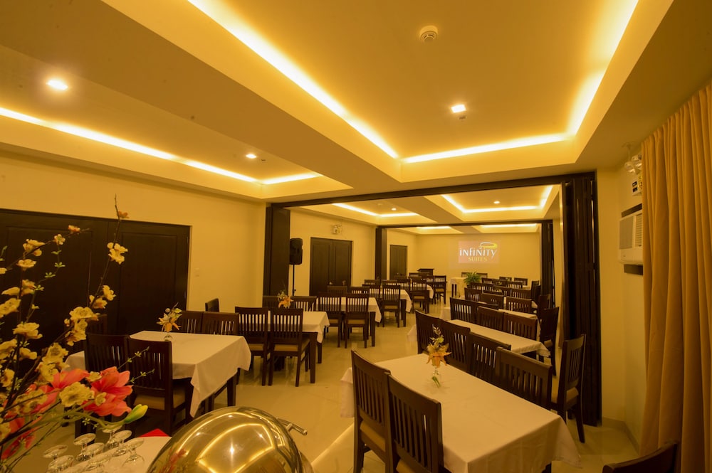 Infinity Suites 38/45