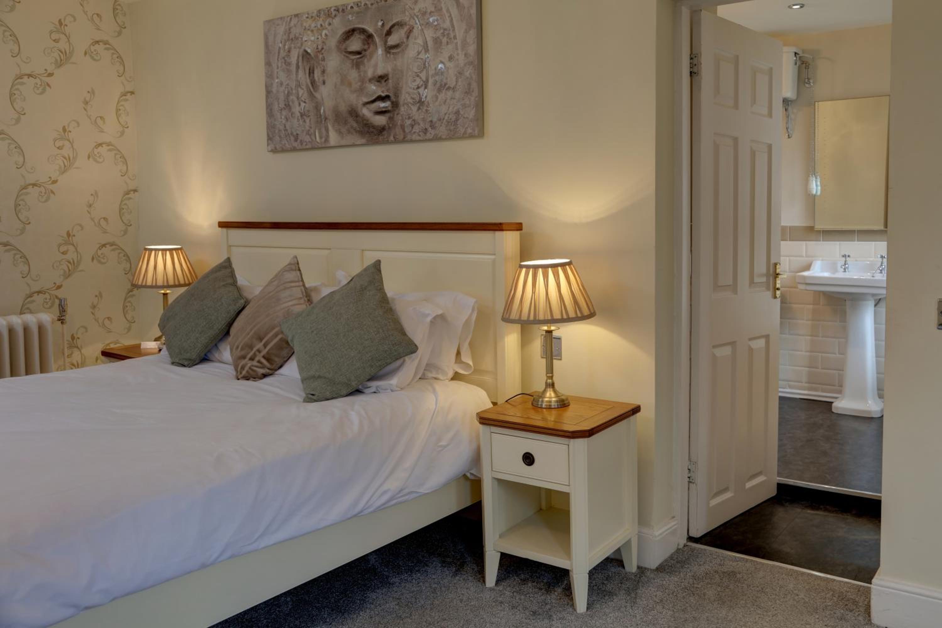 Suite, King Bed, Country View, Living Area