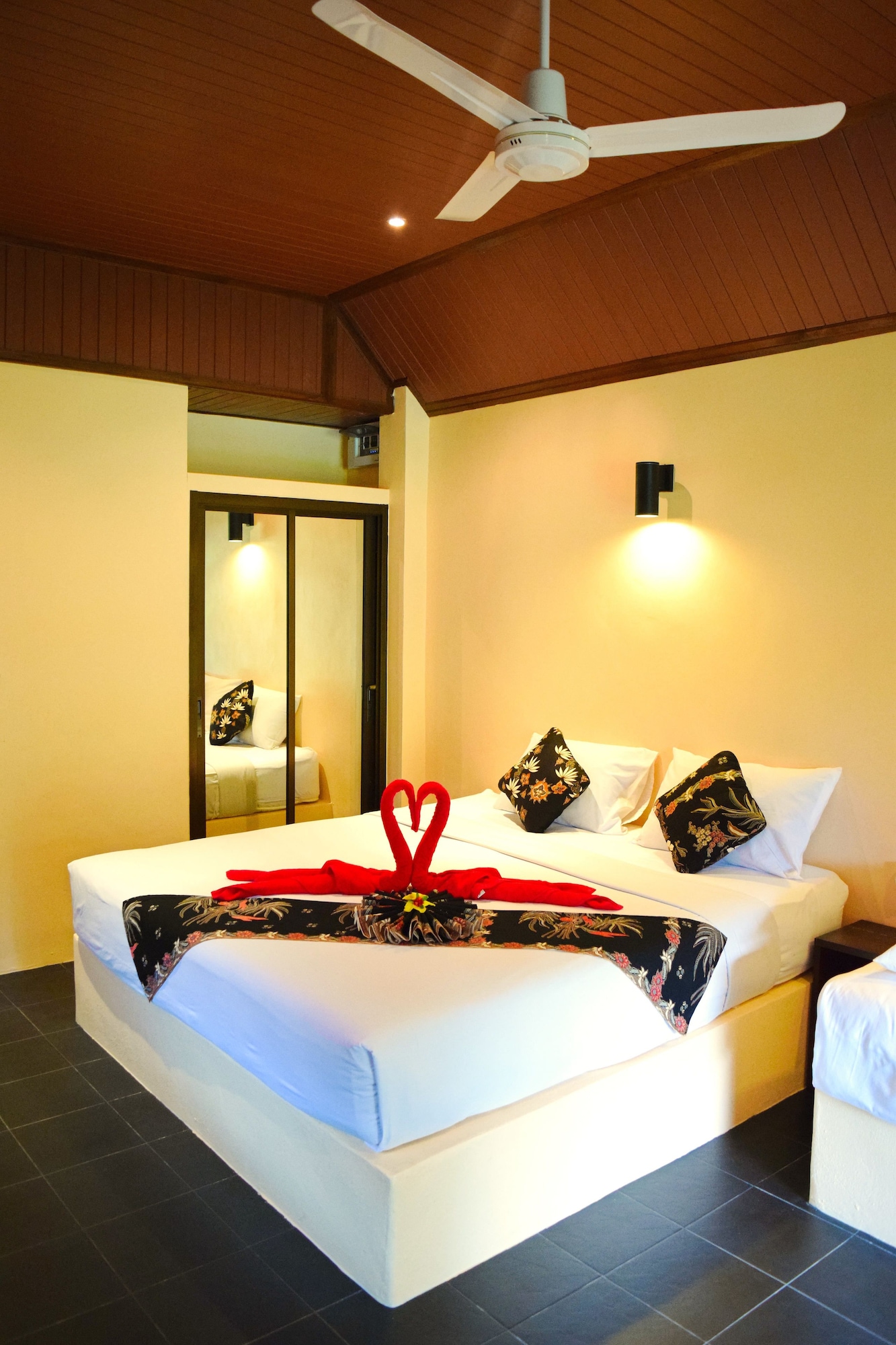 TRADITIONAL, BUNGALOW, KING BED