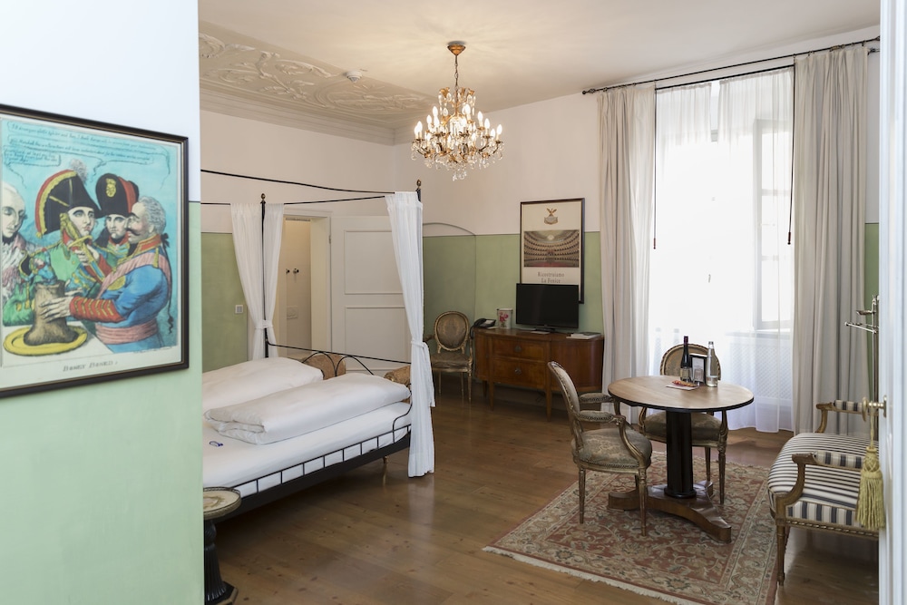 Hotel Orphée - Großes Haus 9/50
