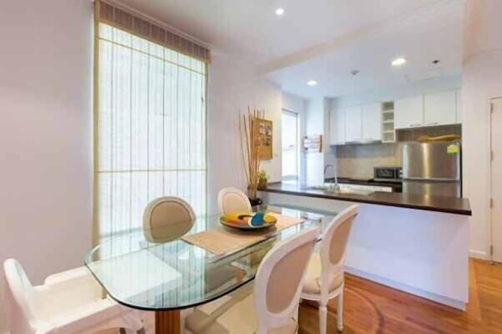 Baan San Ploen Condominium By Renvio 33/54