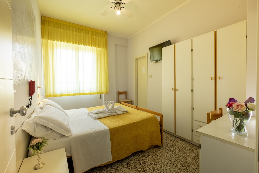 Hotel Giumer 14/28