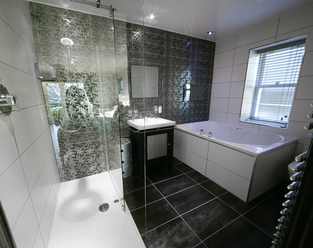Windermere Suites 31/39
