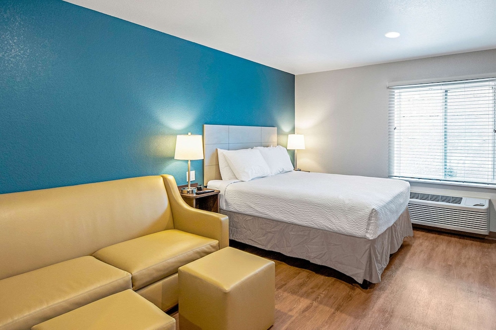WoodSpring Suites Reno Sparks 12/38