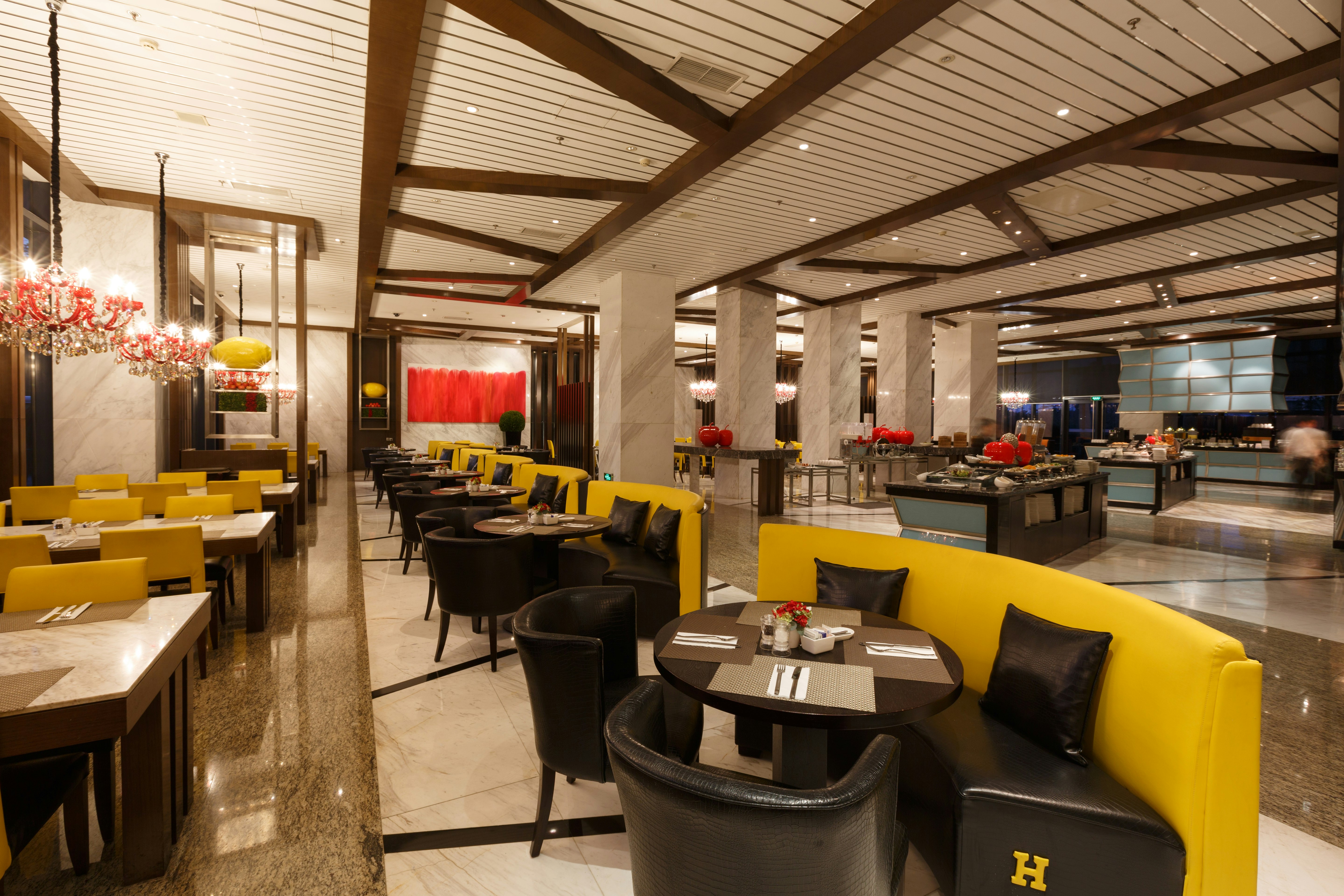 Holiday Inn Shanghai Hongqiao West An Ihg Hotel 36/50