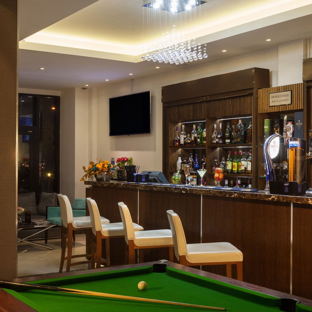 Park Grand London Heathrow 48/58