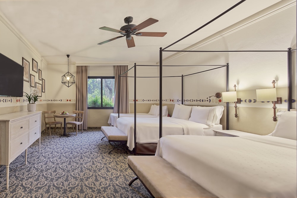 Family, 1 Single and 2 Double Beds