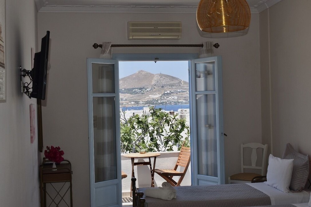 Minoa Hotel 24/50