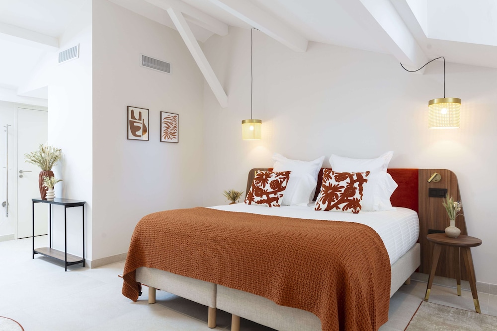 Room at La Bastide Bourrelly - Mathias Dandine, CABRIES