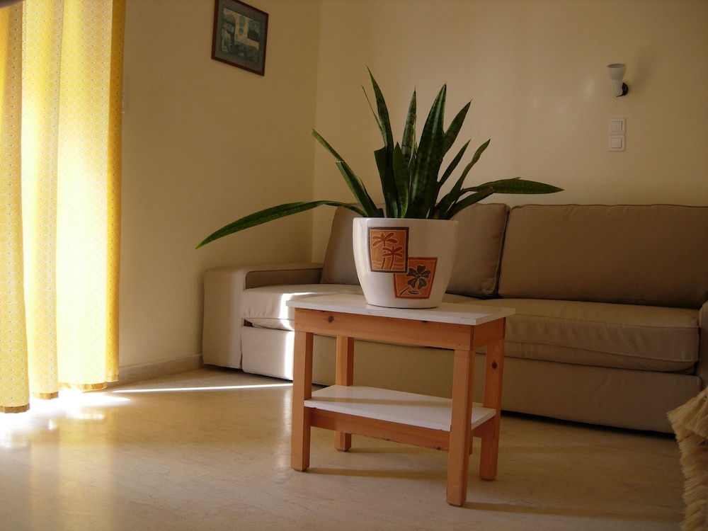 Philippos Studios And Apartments 27/49