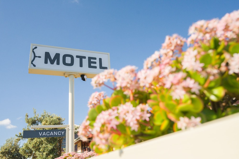 LOCH ARD MOTOR INN 58/63