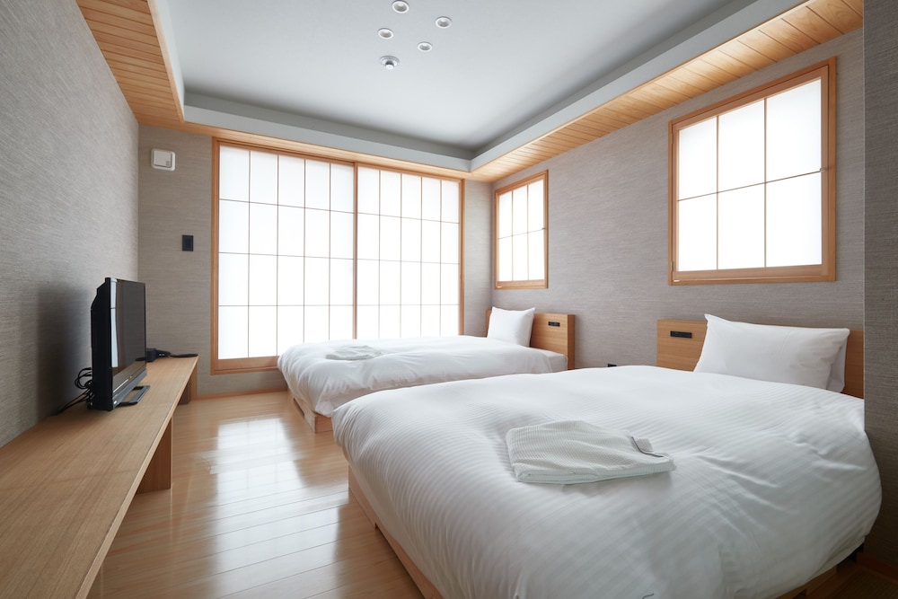 Kamakura Hotel 11/50