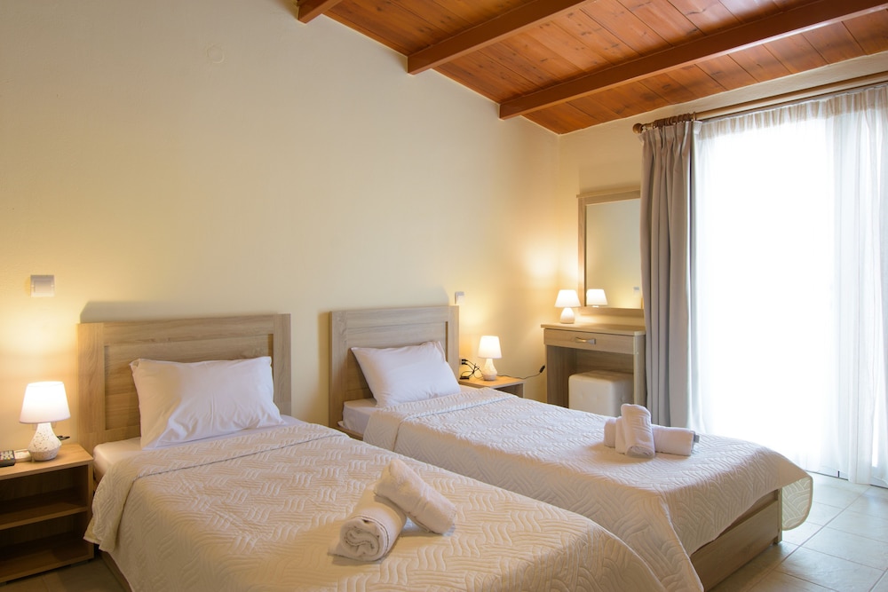 Ammoudara Beach Hotel Apartments 24/67