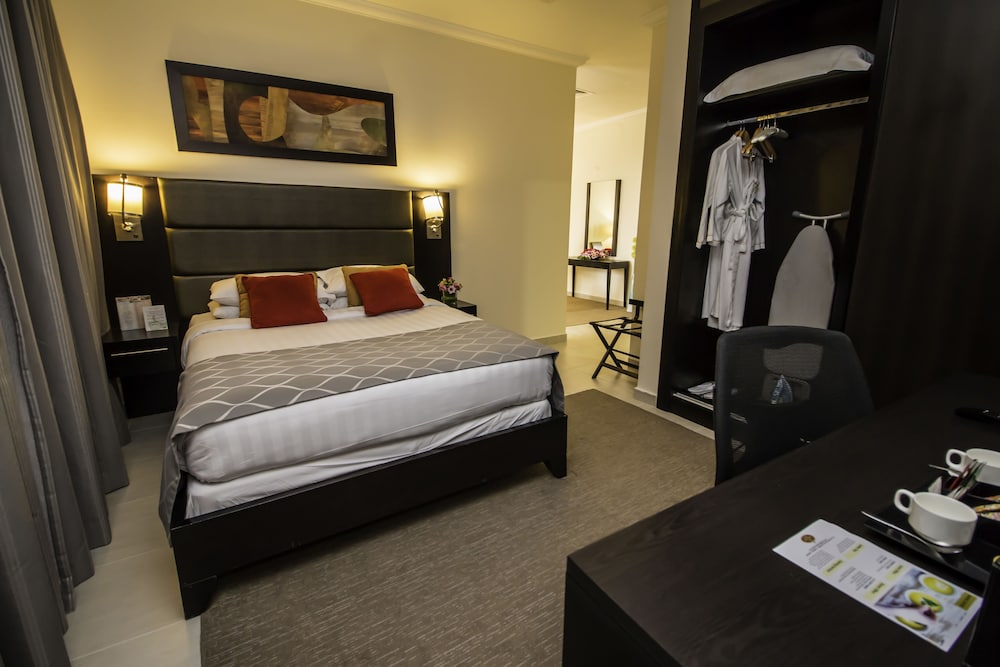 The Royal Riviera Hotel Doha 8/50