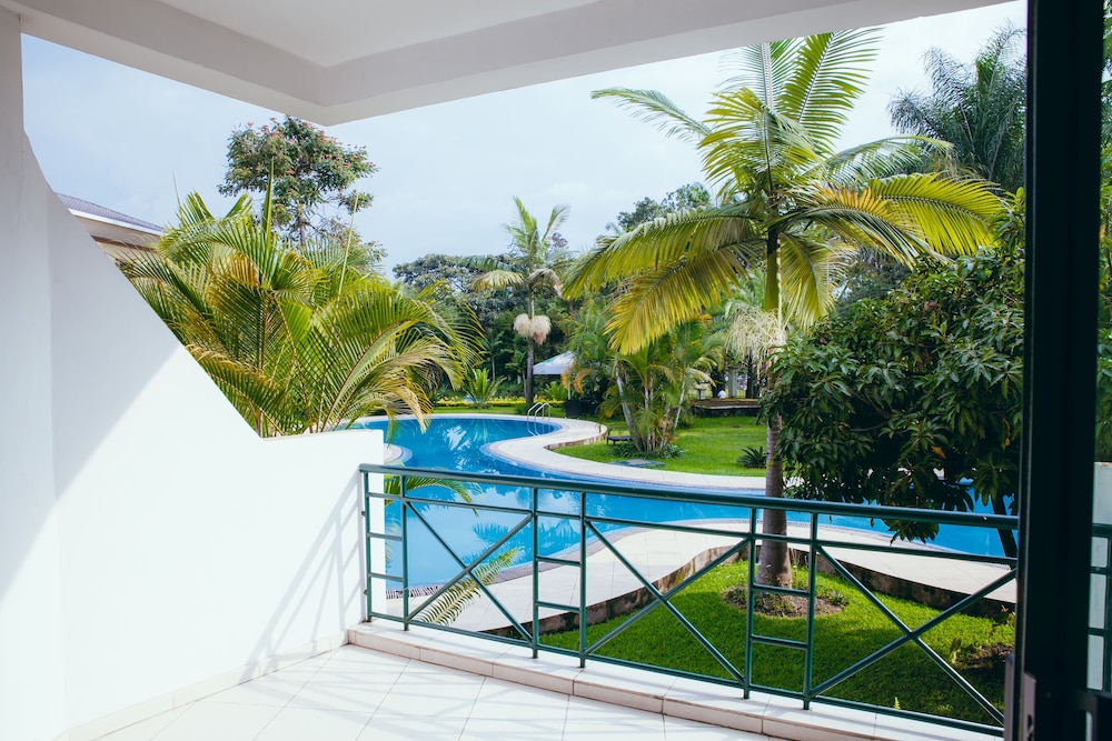 GORILLAS LAKE KIVU HOTEL 17/49