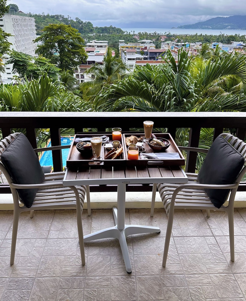 Sea Hills Resort 23/34