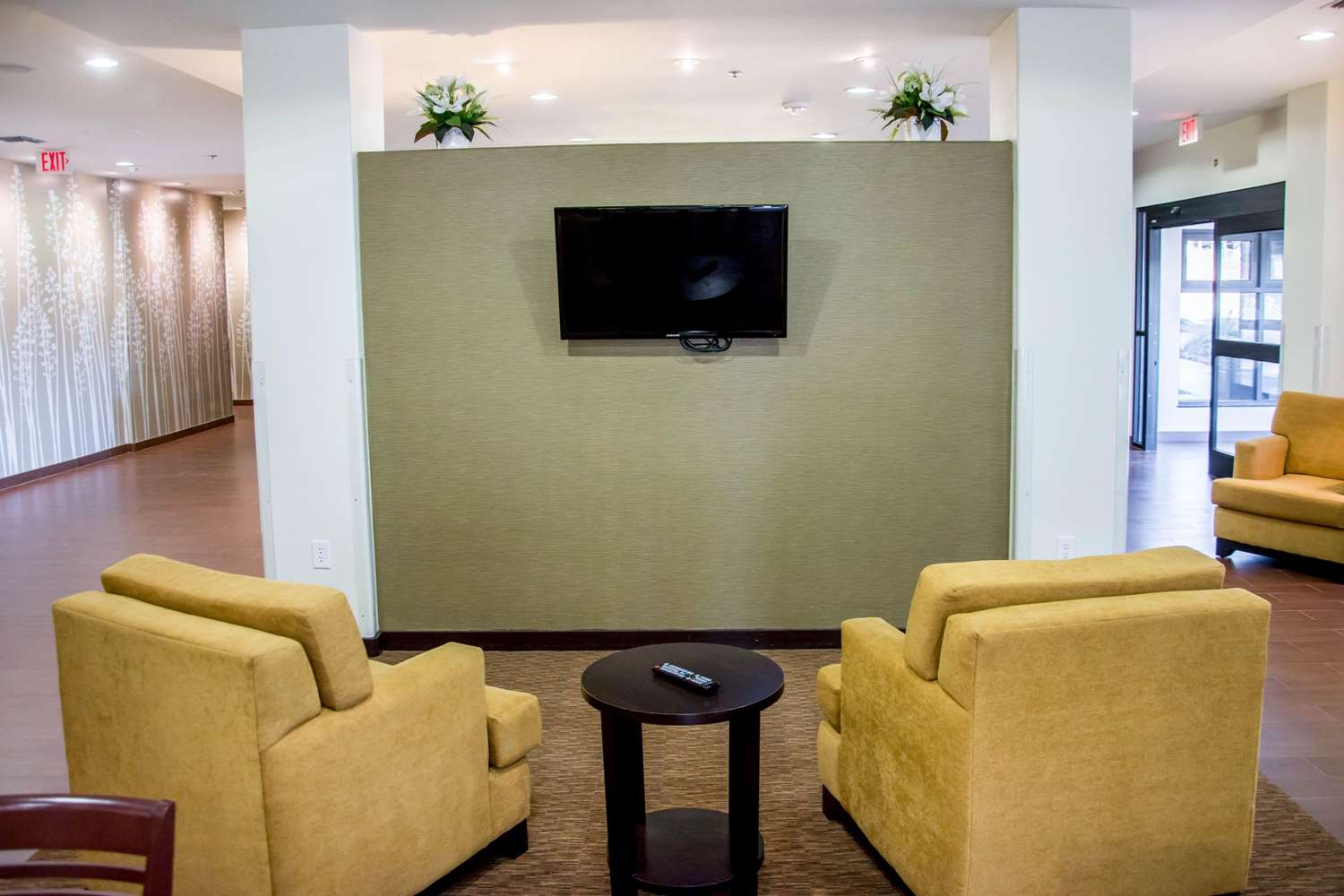 Sleep Inn & Suites Center TX 17/24