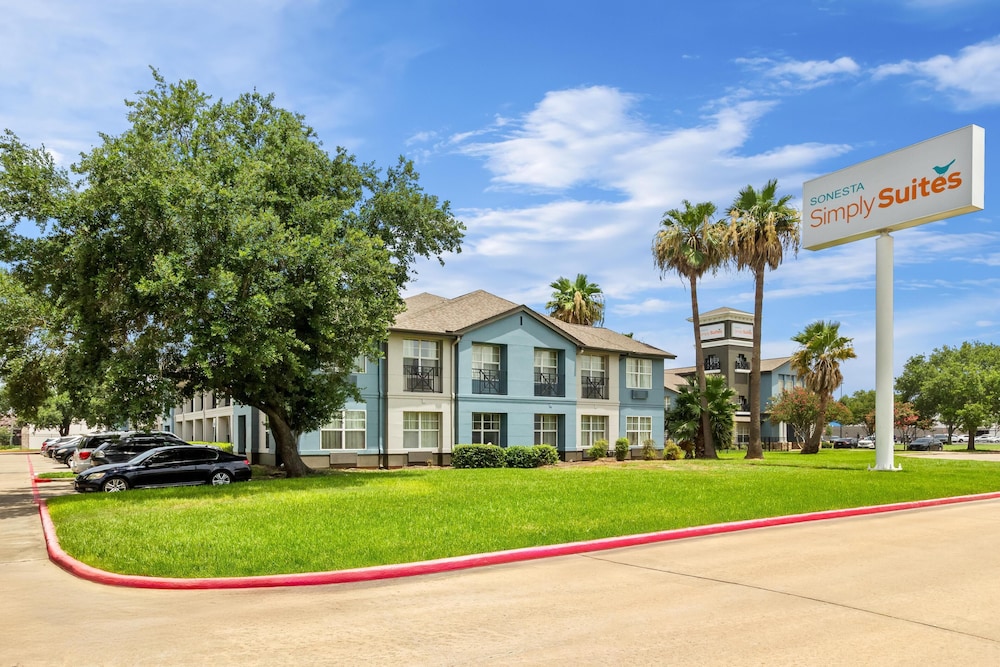 Sonesta Simply Suites Stafford 49/54