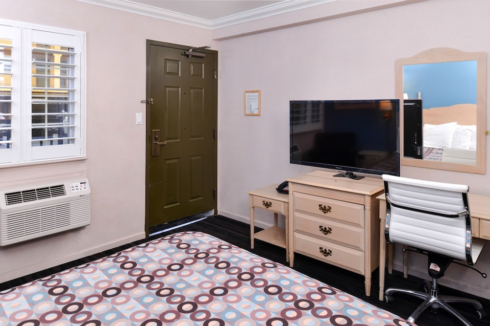 Napa Valley Hotel Suites 35/79