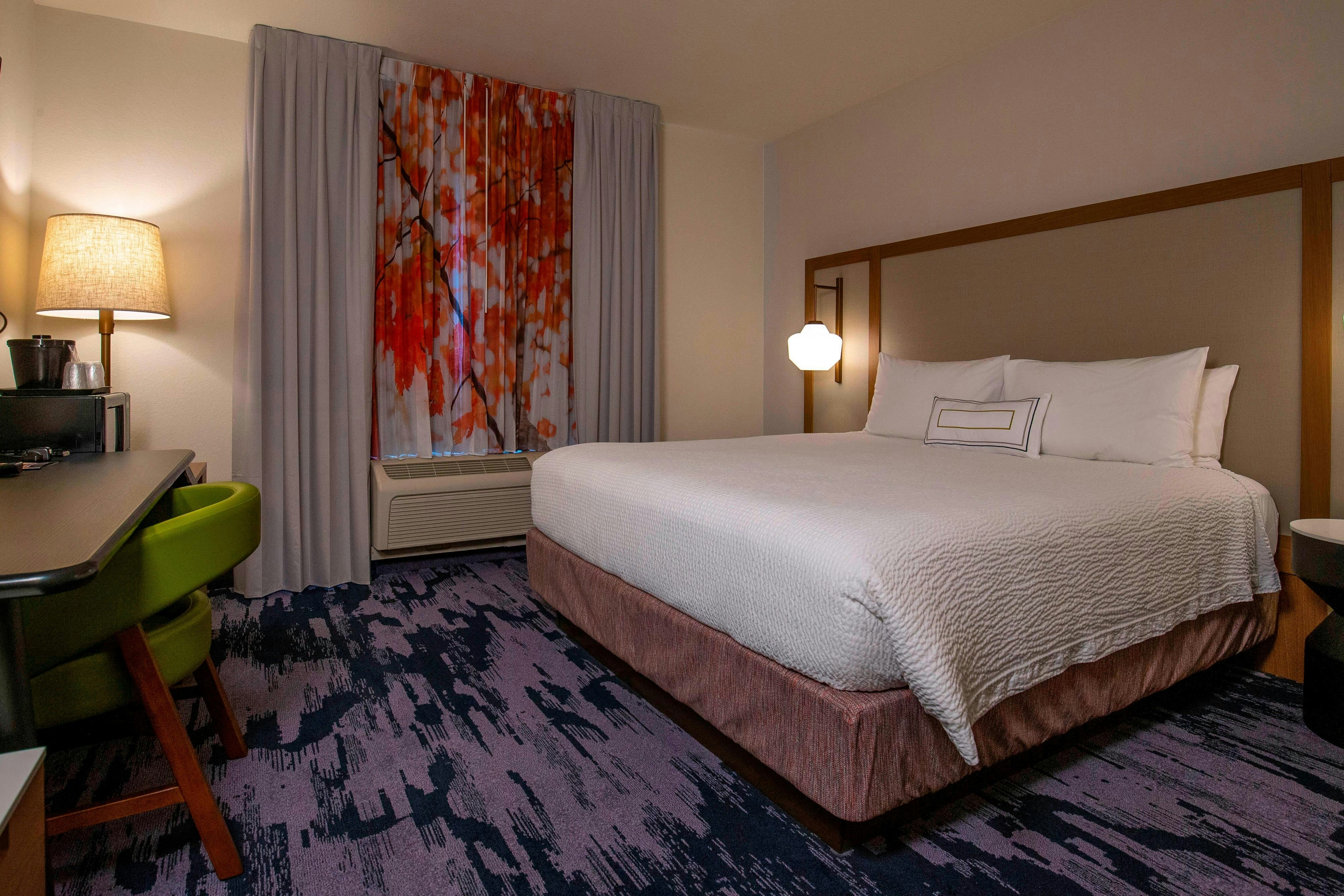 Room, King Bed