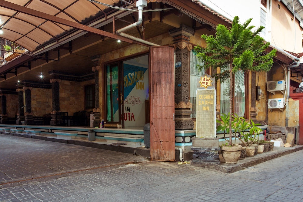 Segara Sadhu Inn 58/62