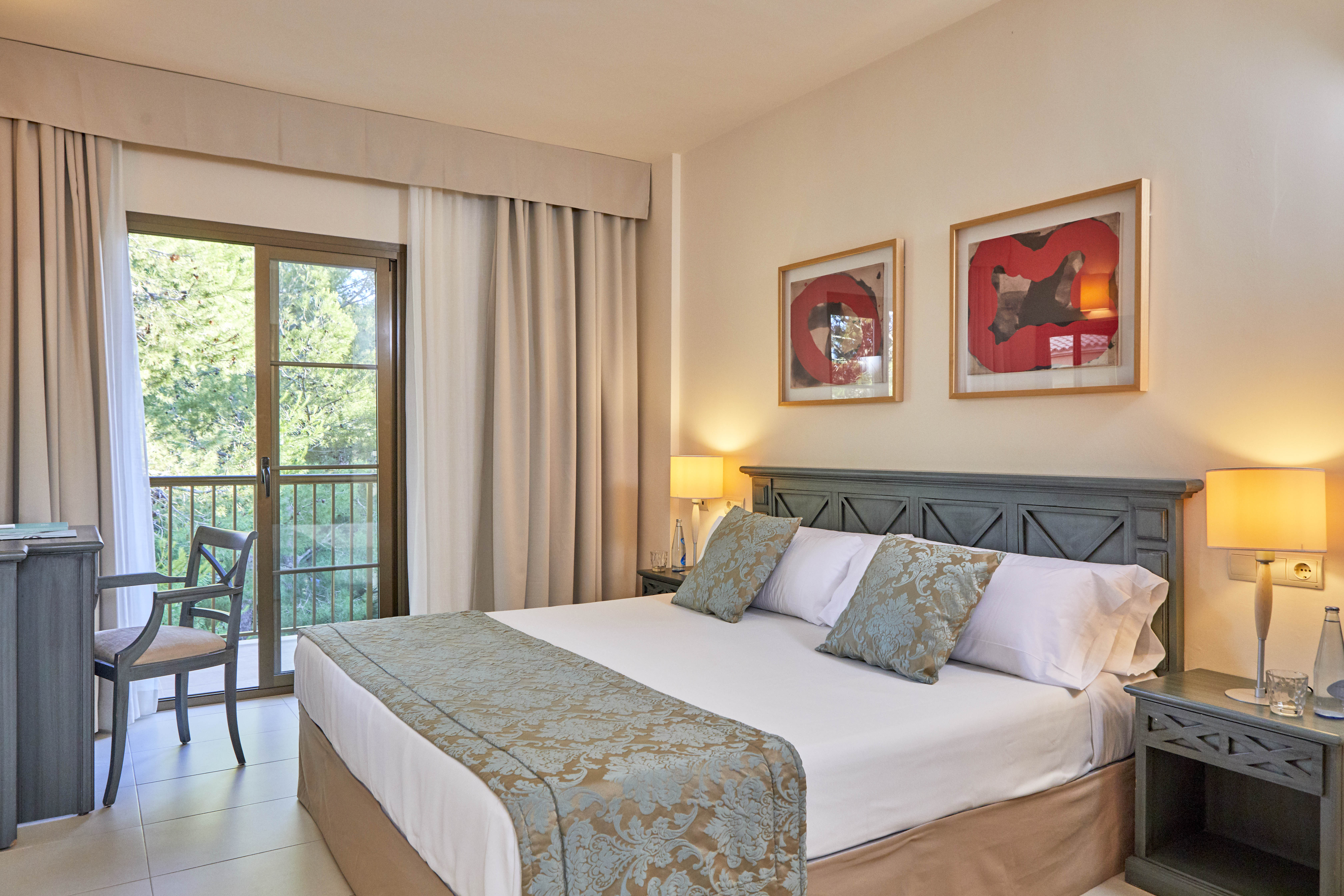 1 Bedroom, Park, Suite, Pool View