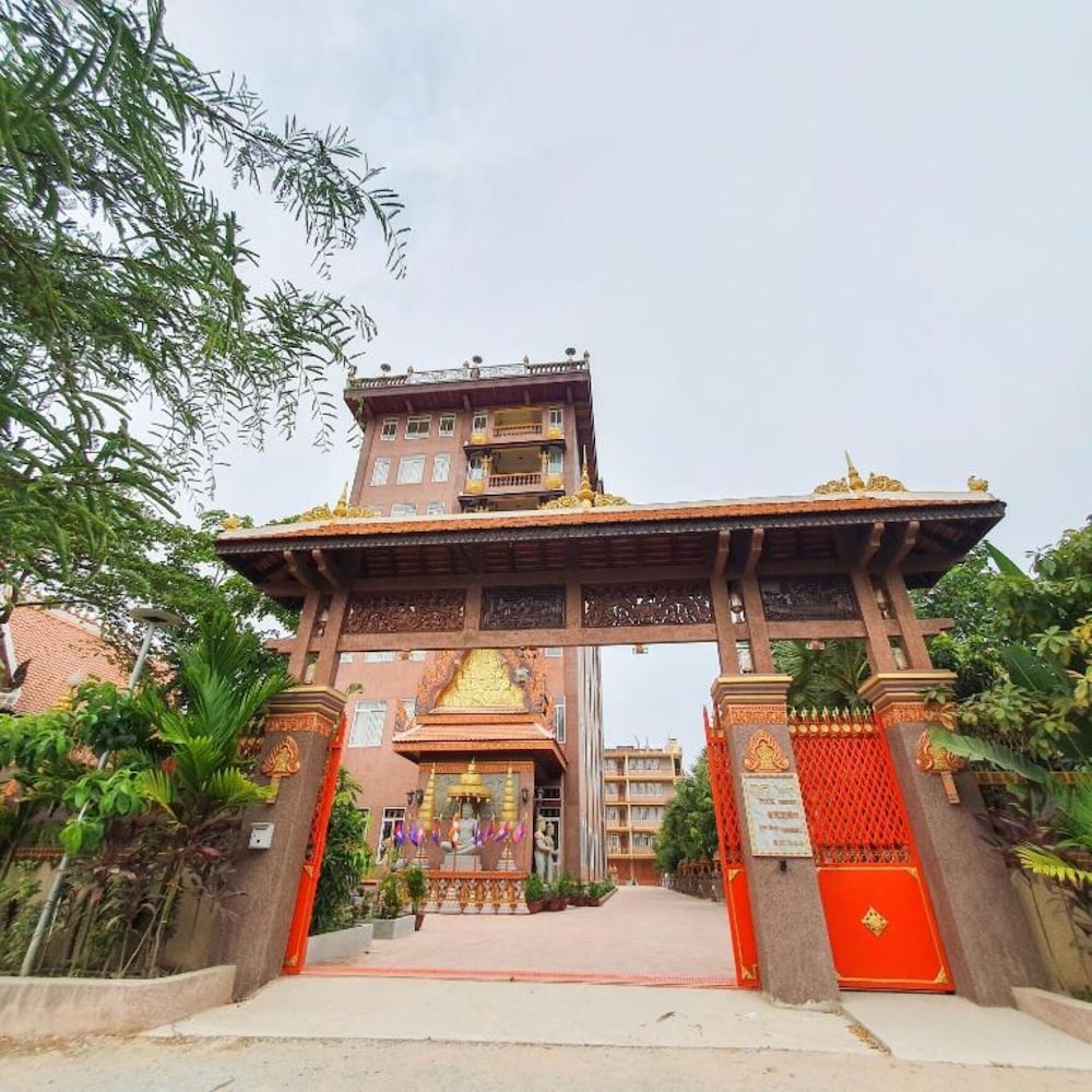 Asia Ready Travel & Tours Siem Reap in Puok