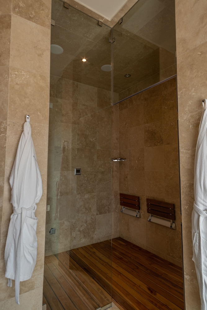 Master, Suite, King Bed, Ocean View