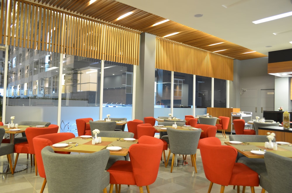 Kyriad Hotel Airport Jakarta 33/41