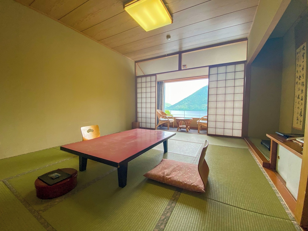 Shikaribetsu Lakeside Onsen Hotel Fusui 11/54