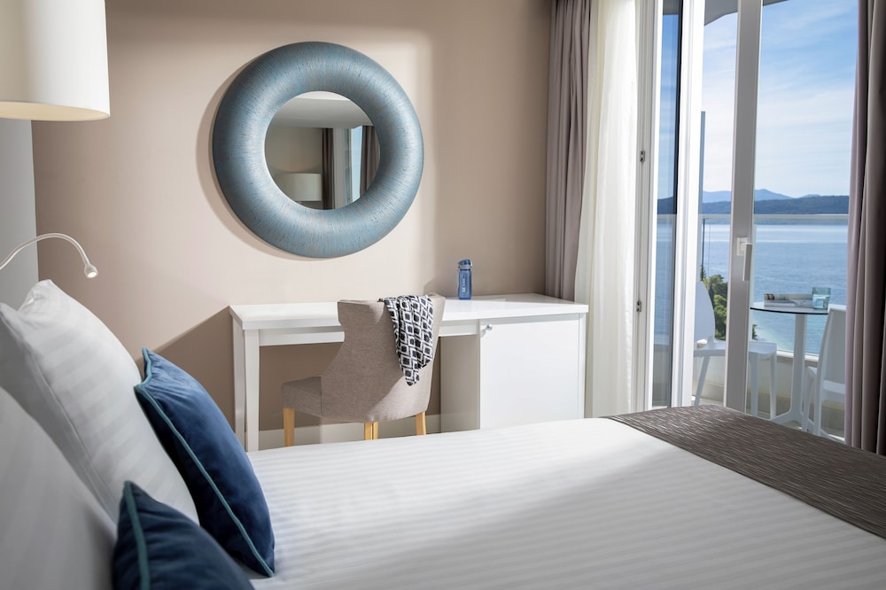 TUI BLUE Adriatic Beach - Adults Only 13/75