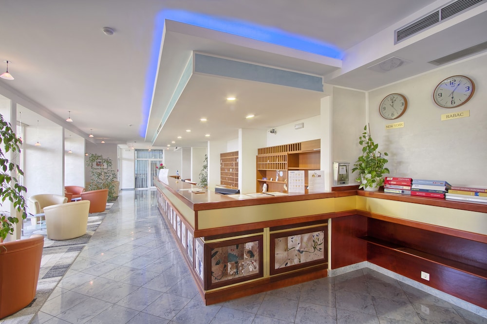 Lobby at Hotel Mimosa - Lido Palace, LABIN