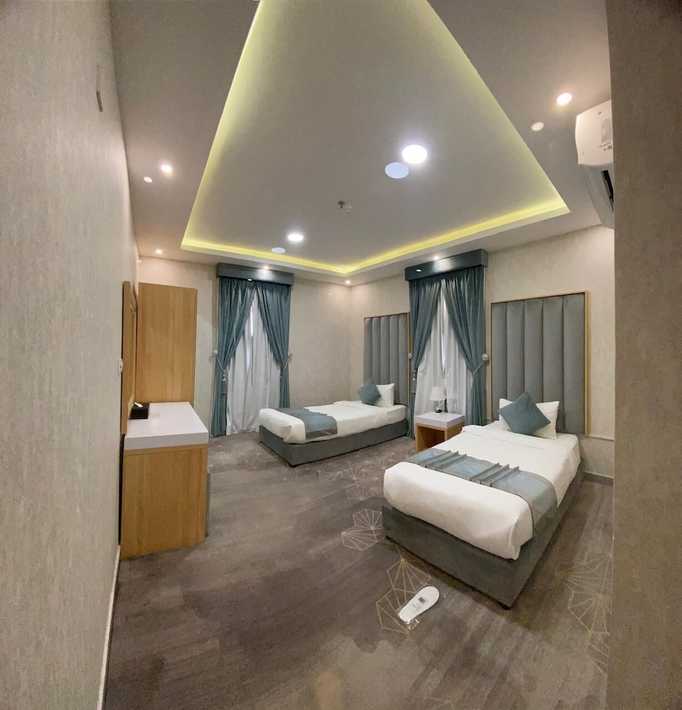 Rose Land Hotel 36/60