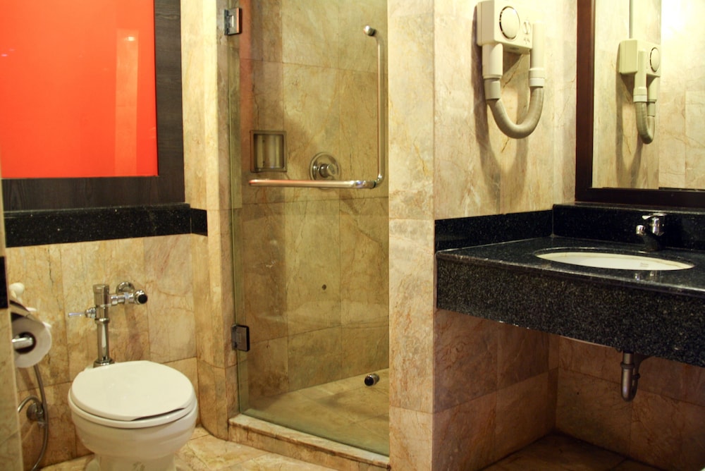 Bp Grand Suite Hotel 15/43