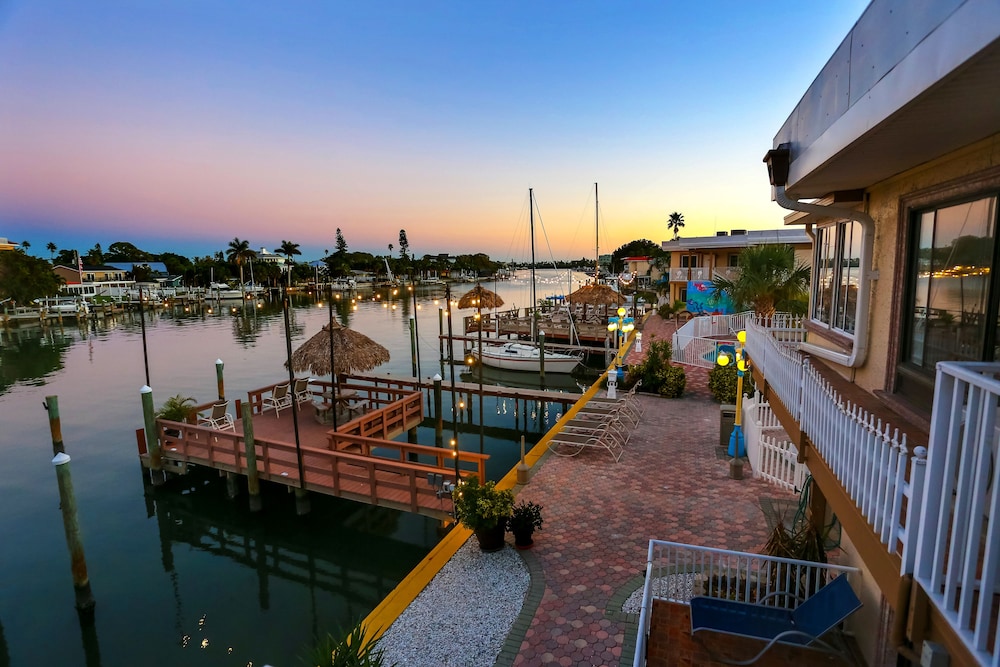 Bayview Plaza Waterfront Resort 13/70