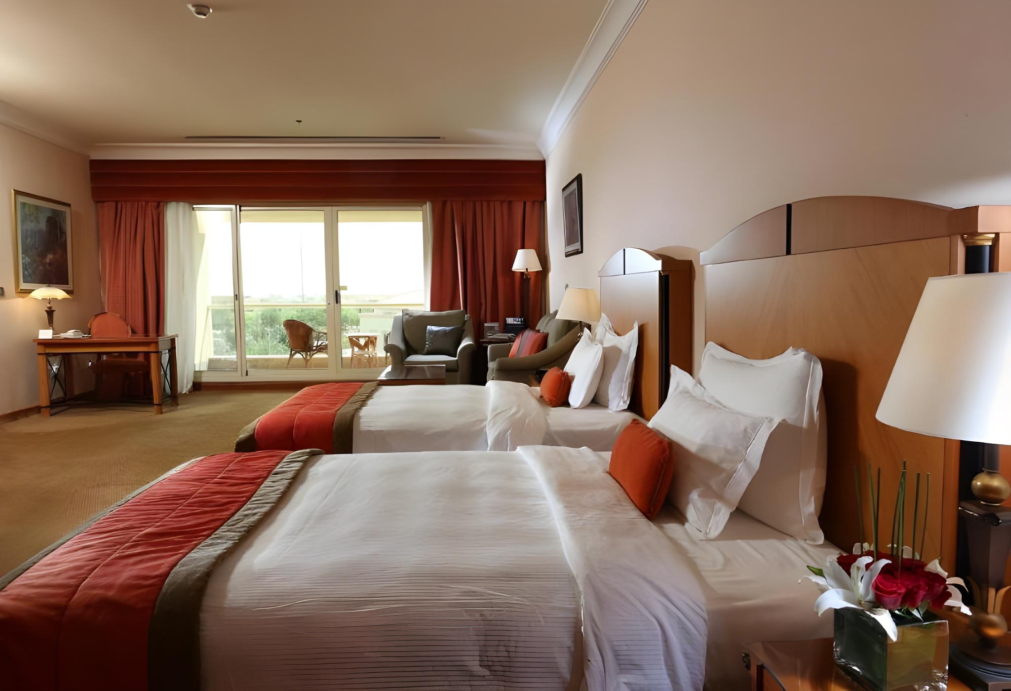 GULF VIEW ROOM (UNLIMITED PARK ACCESS)
