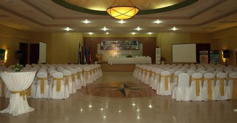 Quinta Real Hotel 55/66