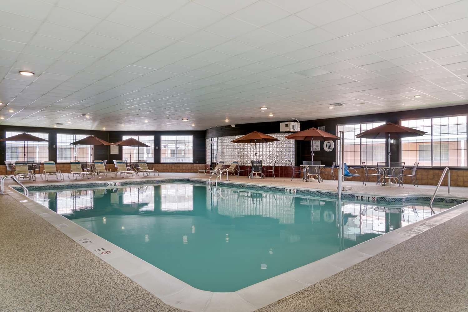 Best Western Greenfield Inn 27/32