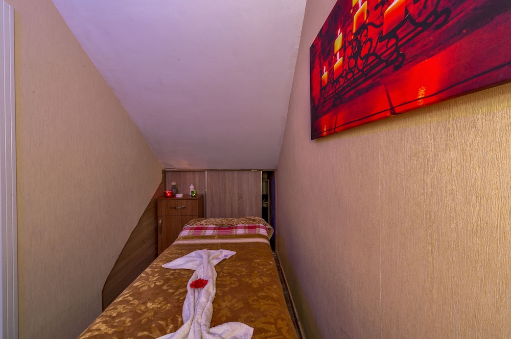 Grand Pamir Hotel 22/50