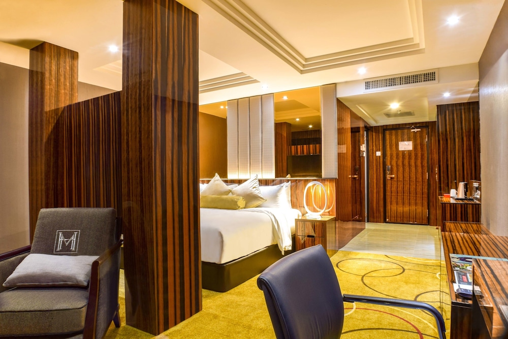 Moty Hotel 22/62