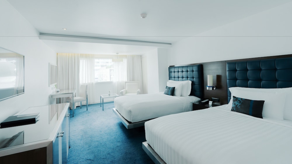 Night Hotel Bangkok (formerly Dream Hotel Bangkok) 28/81