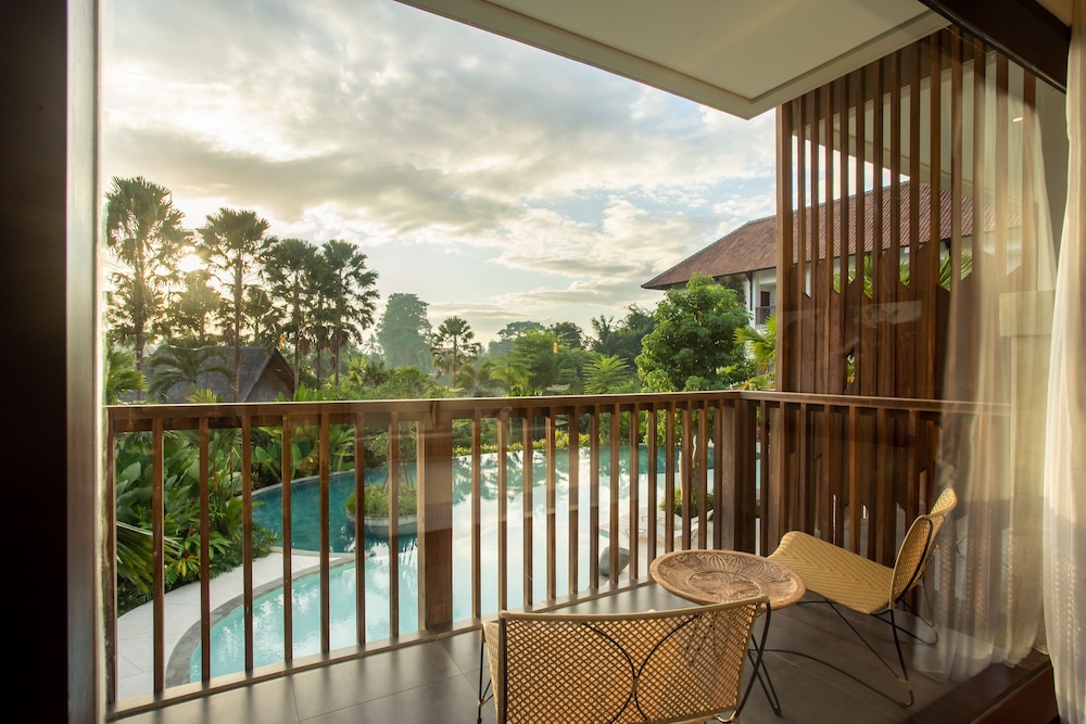 Sanctoo Suites And Villas 12/76