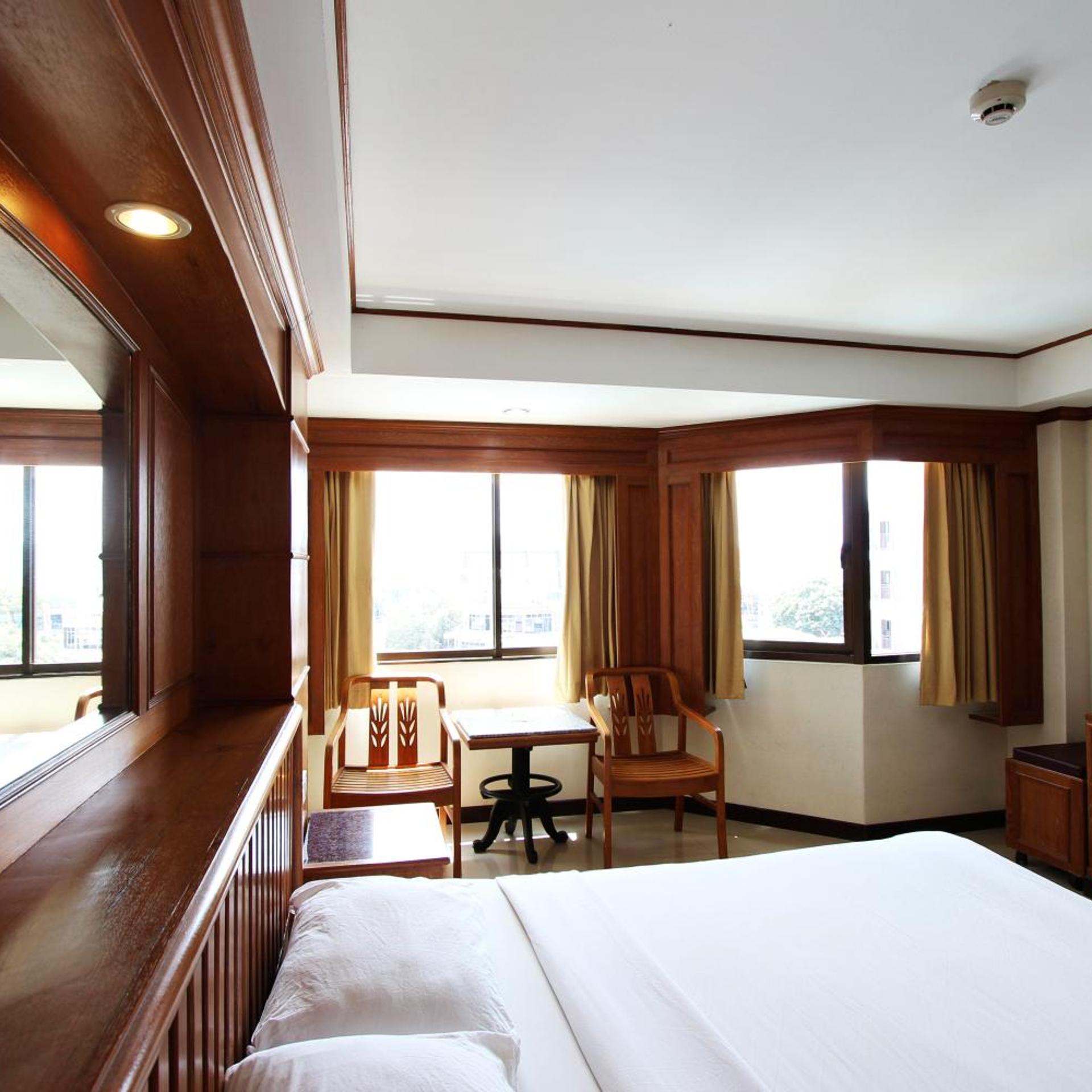 STANDARD, DOUBLE BED