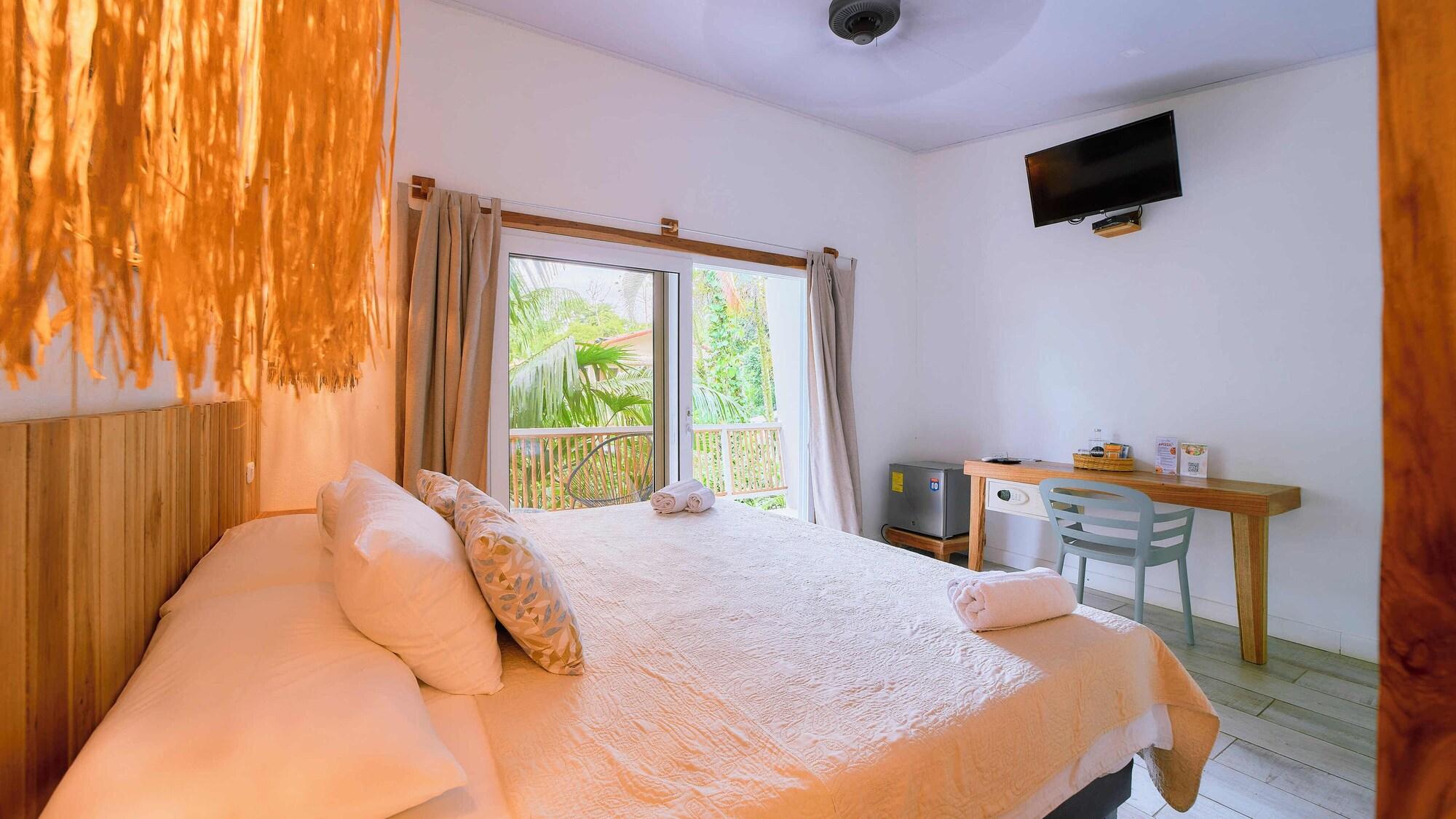 غرفة قياسية بسرير مزدوج، Cariblue Beach Jungle Resort 5/10