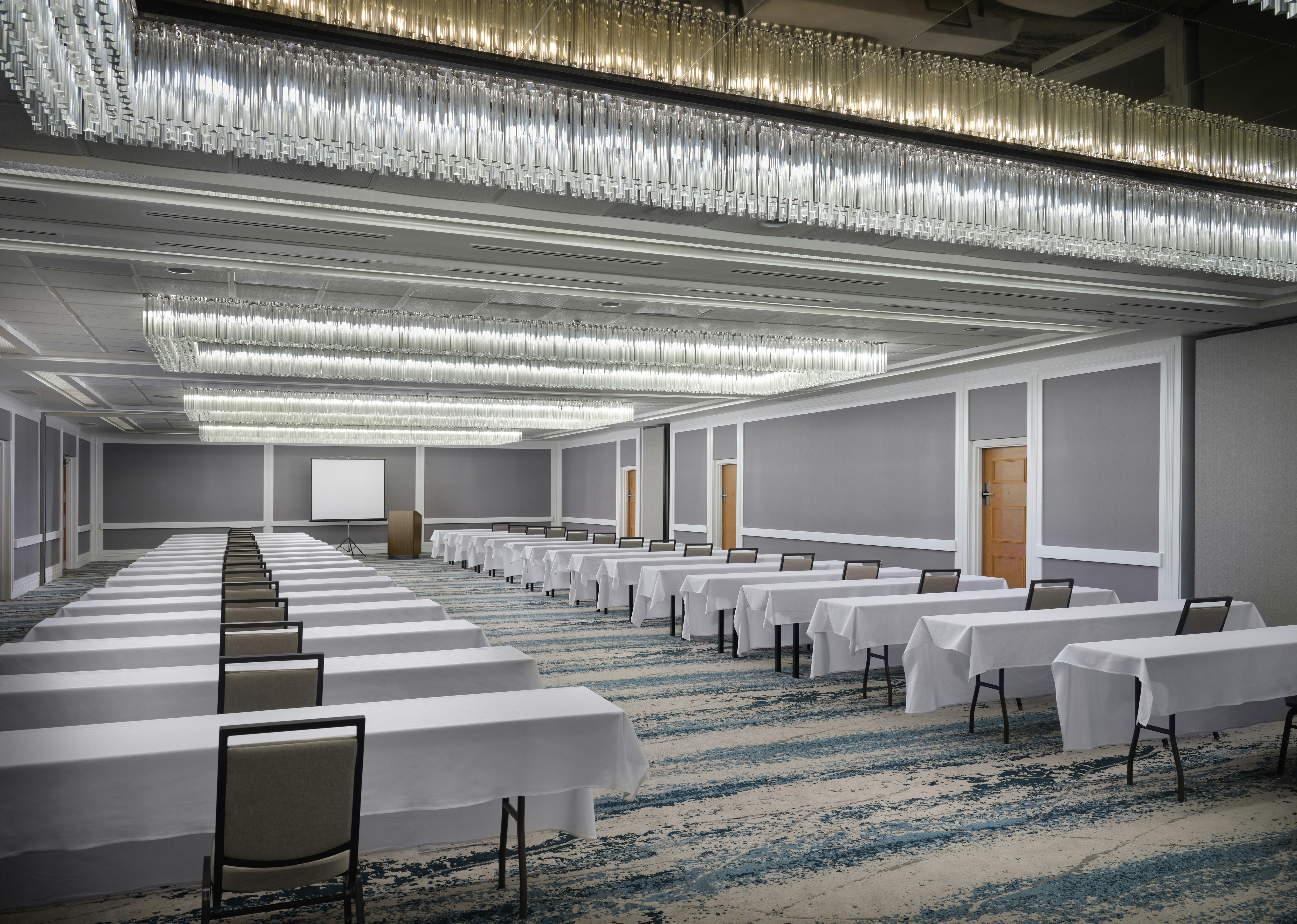 Embassy Suites by Hilton Tucson East 44/48