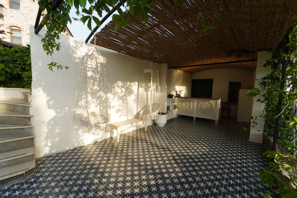 Cunda Dalyan Otel 9/49