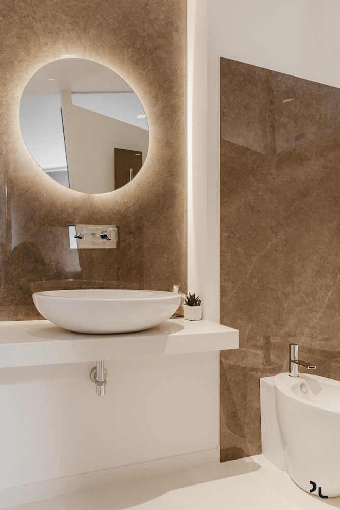 Residenza Del Monaco Bianco 44/50