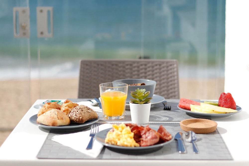 Luxury Beach Guest House 36/51