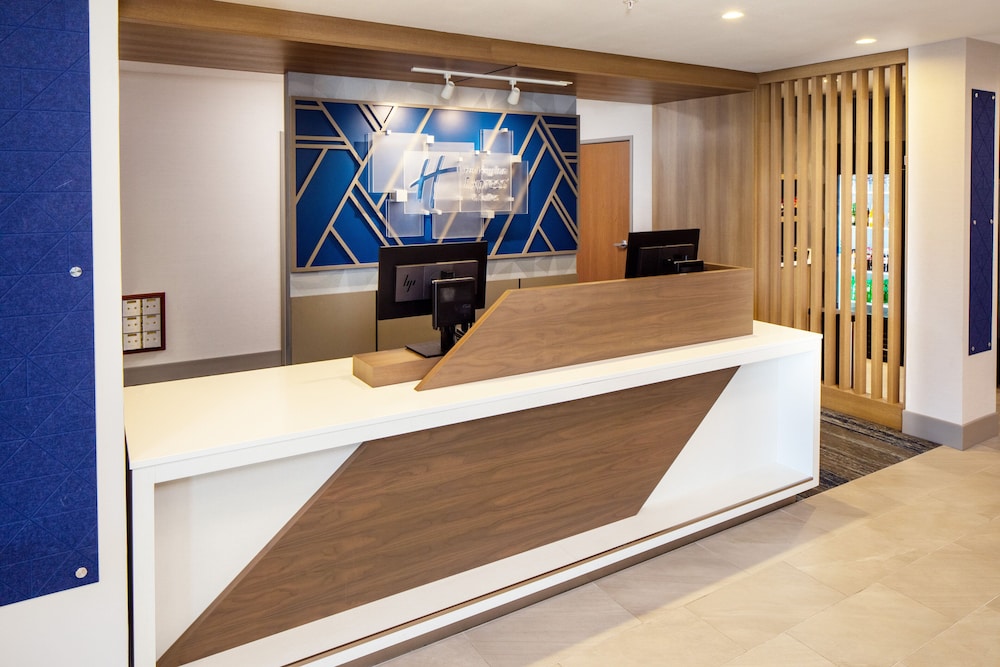 Holiday Inn Express Hotel and Suites Los Alamos Entrada Park 10/73